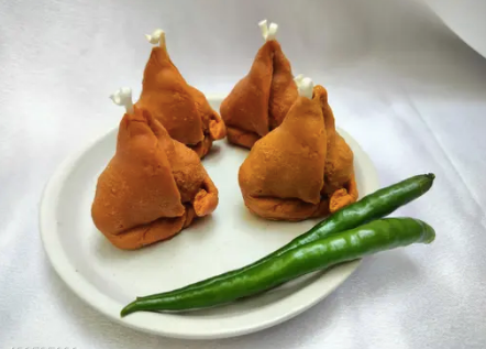 Mini Samosa - Scented Candle